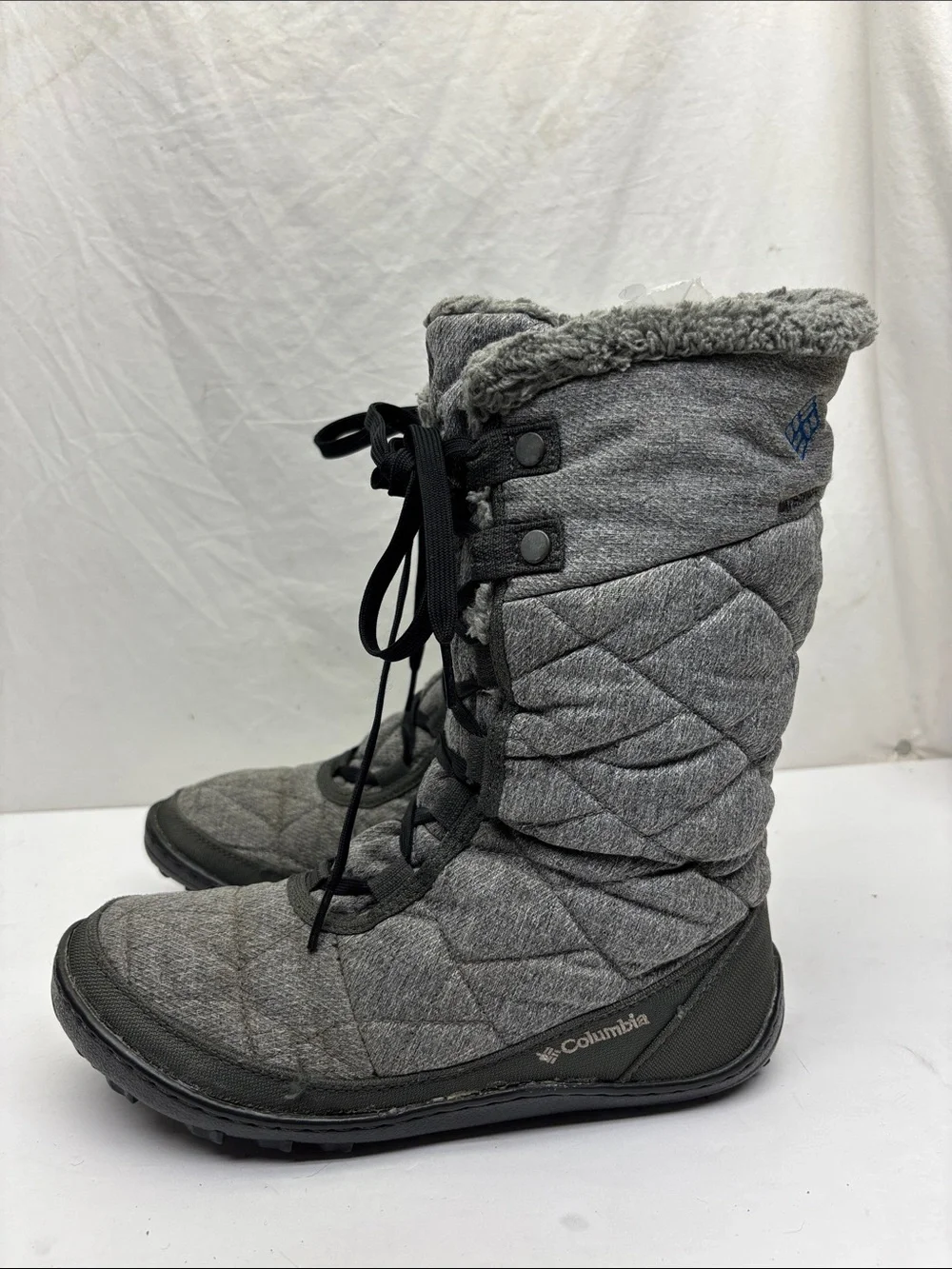 Columbia Women's Gray Quilted Lace-Up Winter Boots, SZ 7.5, box 59